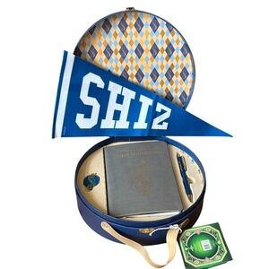 WICKED The Movie Shiz University Deluxe Blue Hat Box Journal Gift Set NEW